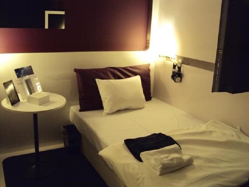 First Cabin Kyoto Karasuma For Women Buitenkant foto
